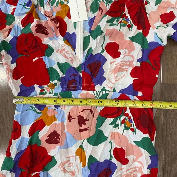 Faithfull the Brand Anita V-Neck Midi Dress - Picture 13 of 15